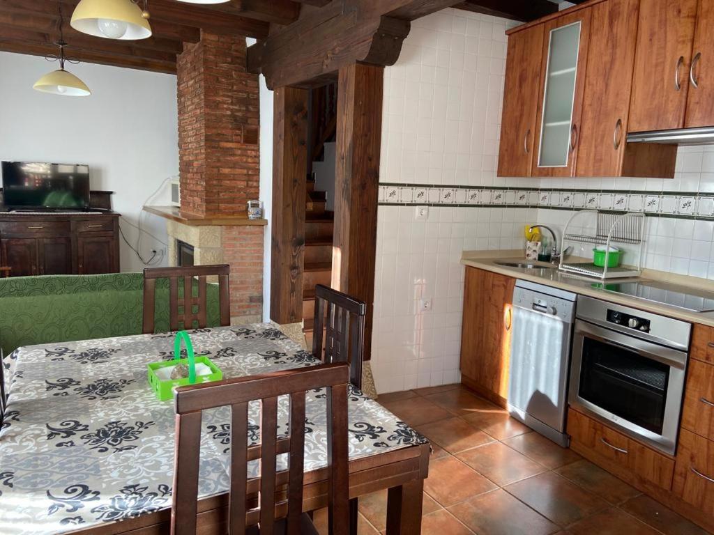 La Casuca De Pumarena Villa Bagian luar foto
